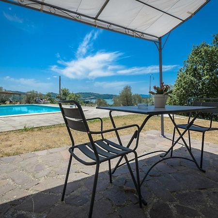 Poloturisticoumbria Rustico Con Piscina Vista Lago Passignano sul Trasimeno Exterior foto