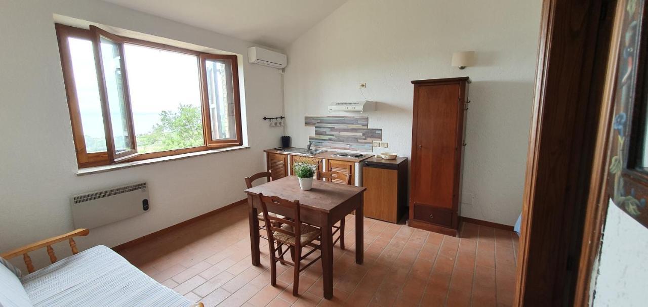 Poloturisticoumbria Rustico Con Piscina Vista Lago Passignano sul Trasimeno Exterior foto
