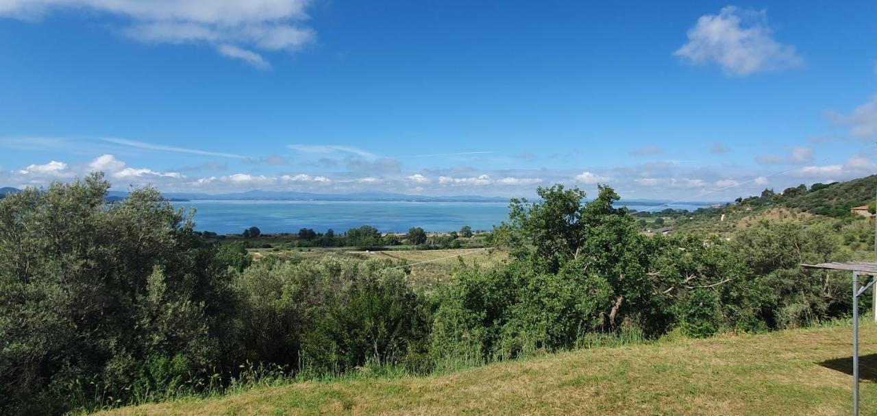 Poloturisticoumbria Rustico Con Piscina Vista Lago Passignano sul Trasimeno Exterior foto