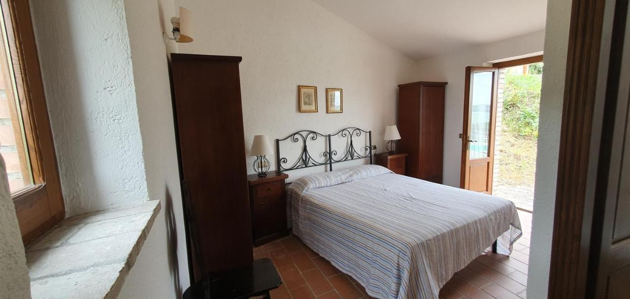 Poloturisticoumbria Rustico Con Piscina Vista Lago Passignano sul Trasimeno Exterior foto